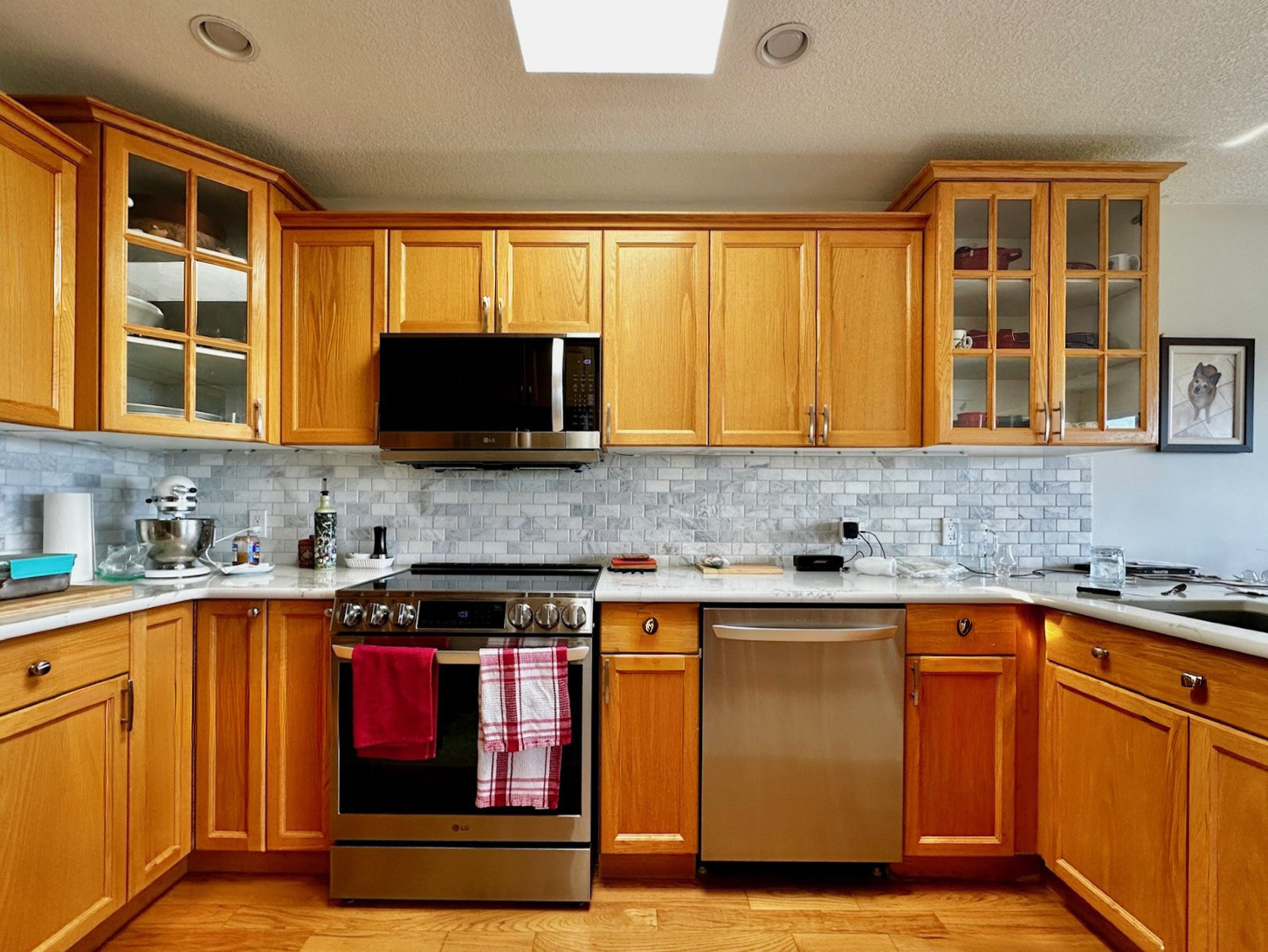 Original oak kitchen before the renovation, Nanaimo